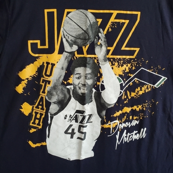 NBA Mens Donovan Mitchell #45 Utah Jazz Navy Blue T-shirt Size Medium - Picture 2 of 8